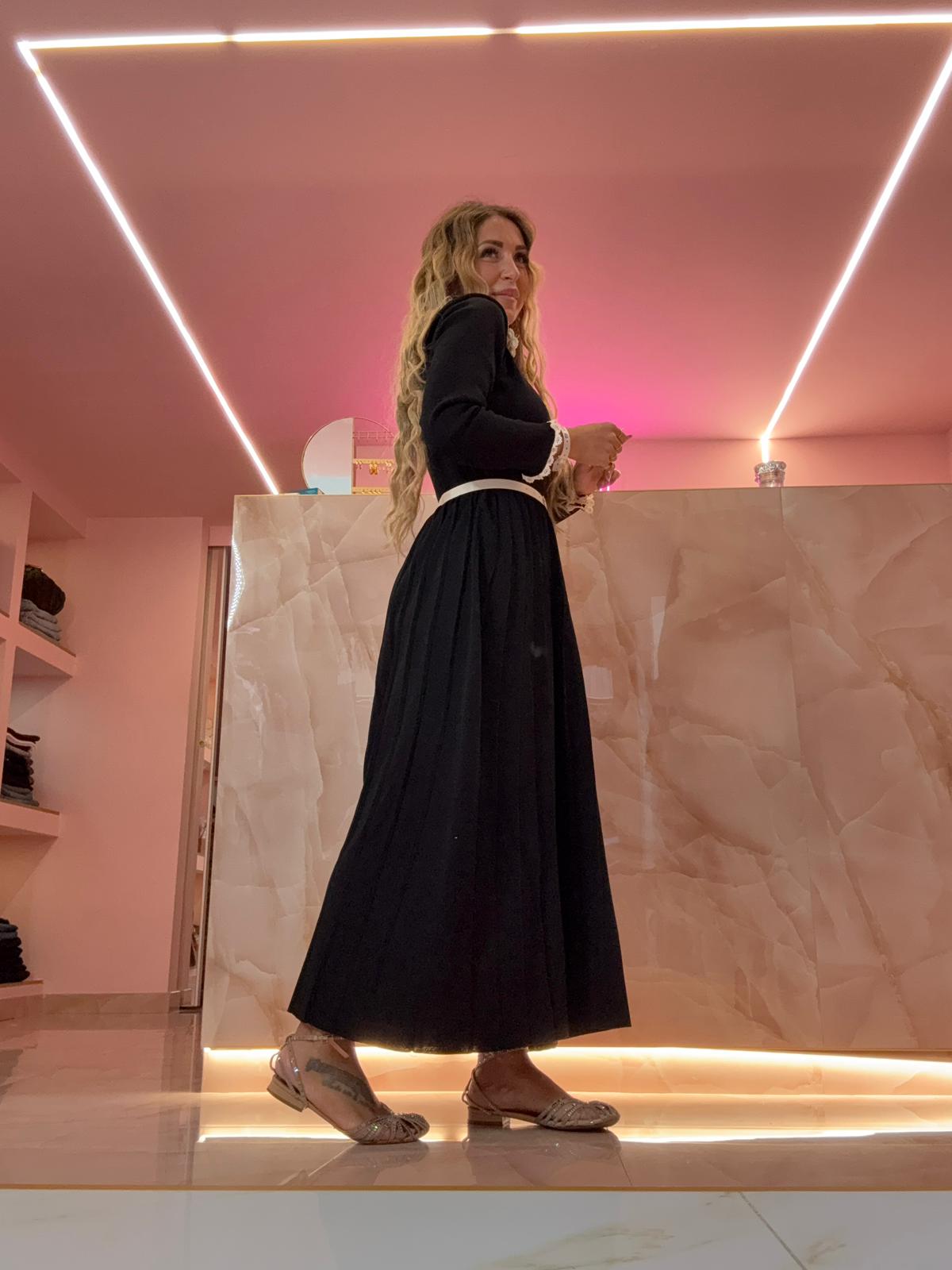 Abitino Mi Scoccio Assai Nero ♥