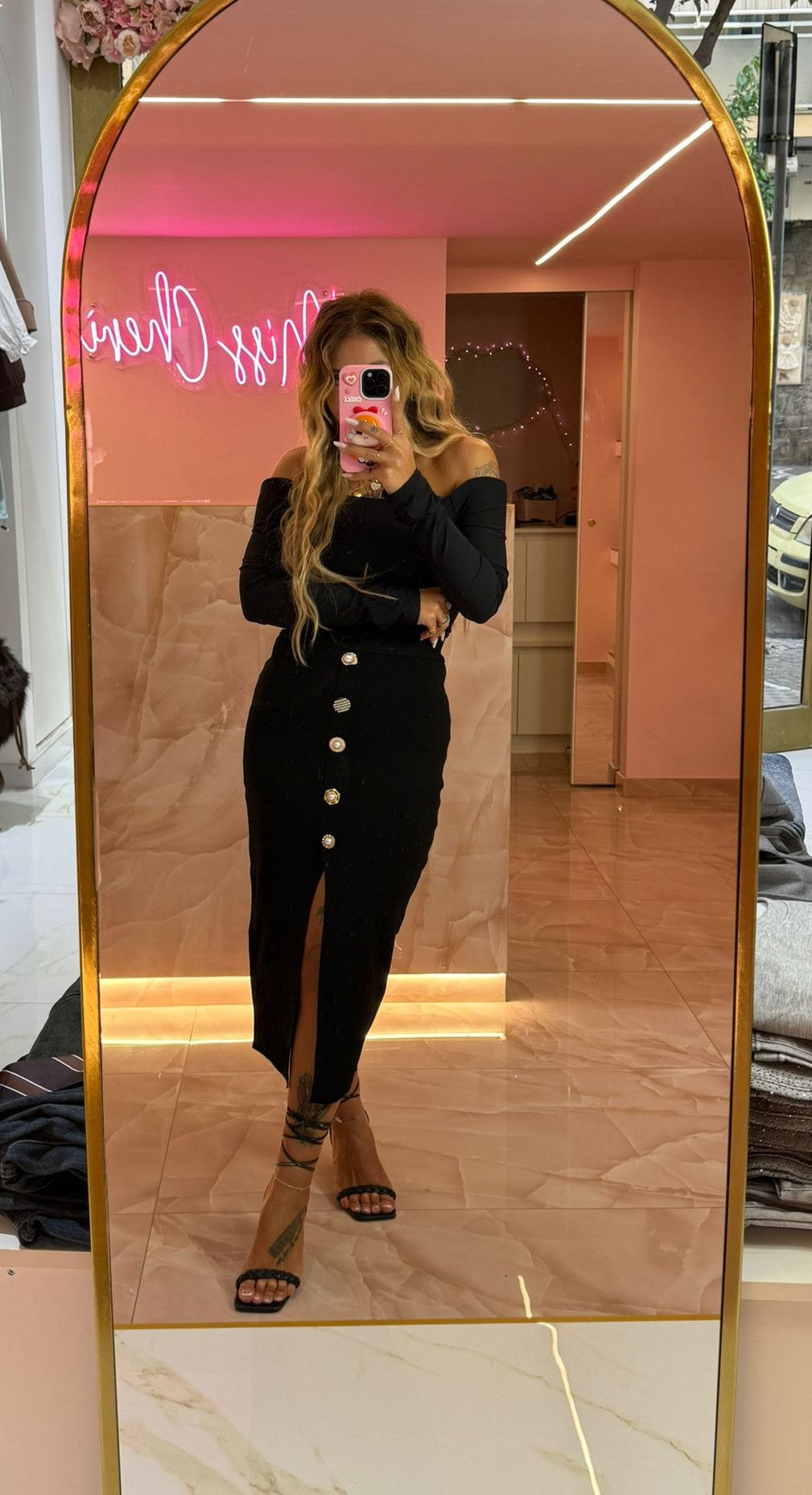 Longhette Bottoni Wow Nera ♥